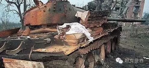 WOTB俄军最惨经历 一夜阵亡千人坦克掉15米深坑