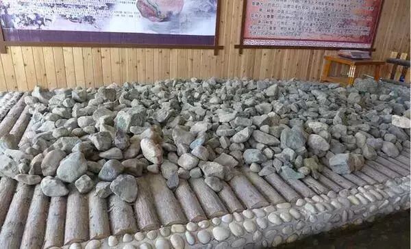 买翡翠赌石，首先要知道那些内幕！