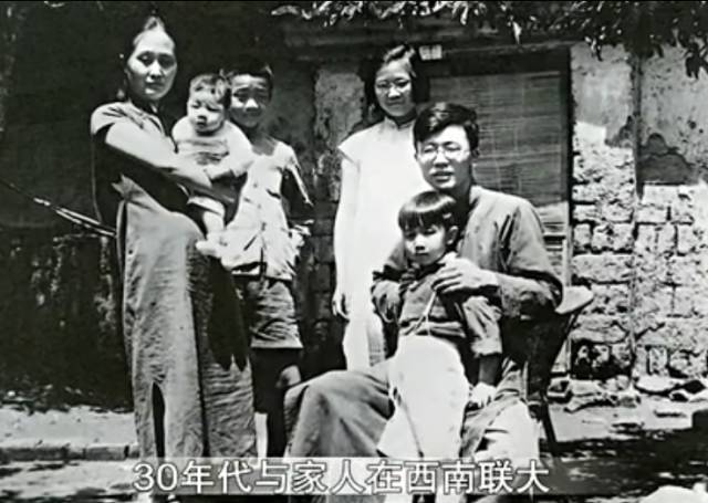 在《致中国全体留美学生的公开信》中,华罗庚发出呼吁:"朋友们,梁园虽