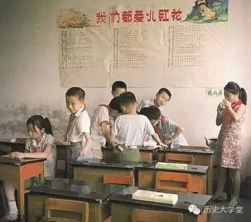 这组图片唤起了我对童年的记忆和向往,是那么的亲切和熟悉.