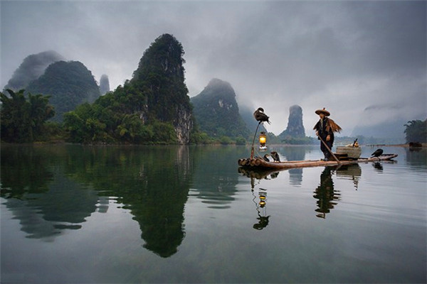 自然自由自在如云如海如山