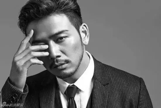 《欢乐颂2》还没开播,他却先火了!