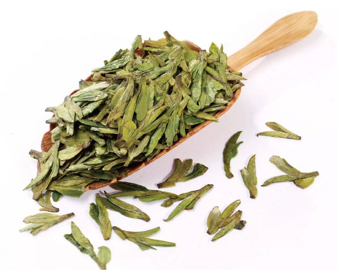 龙井茶干茶碧螺春干茶中投法适用茶叶:较为细嫩但茶形紧结,扁形或嫩度