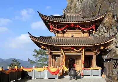 鸡足山朝圣报恩寺的传说