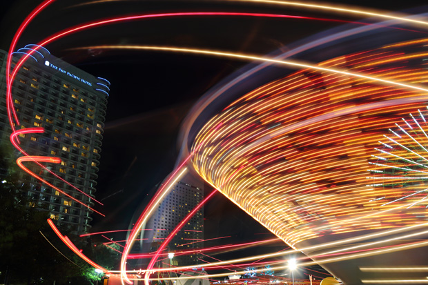 漂亮的光轨是这么拍出来的