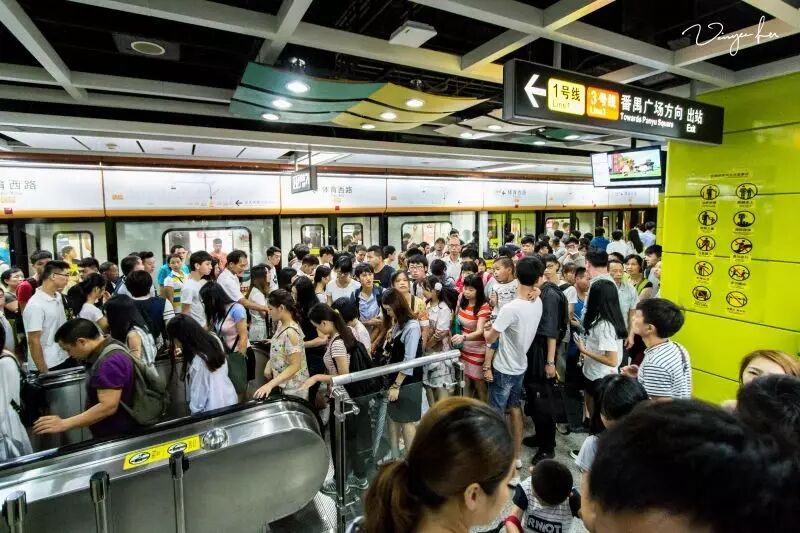 端午特辑实拍广州最繁忙的地铁站
