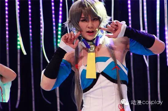 【cos社】绝美正妹pk汪东城 谁是最美洛天依?