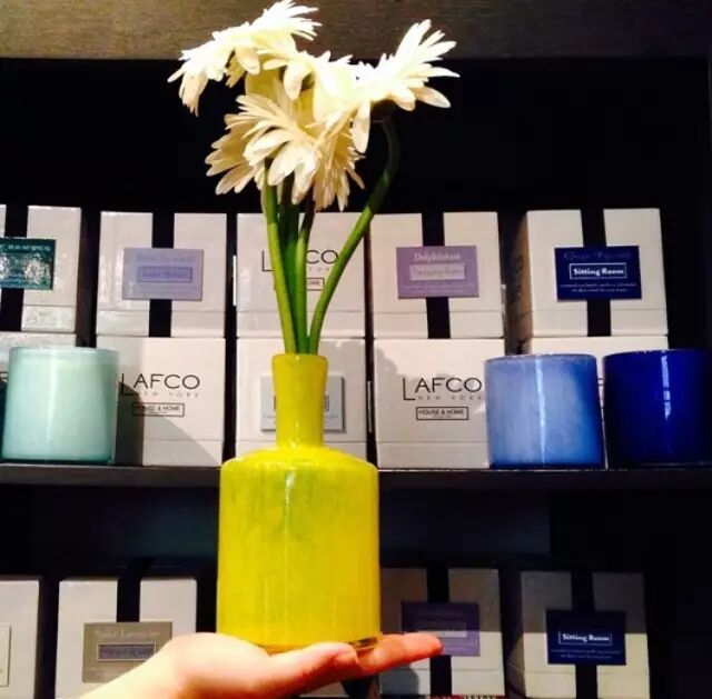 废物利用，瓶瓶罐罐作花瓶