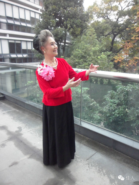 中国最摩登老太87岁还这么优雅