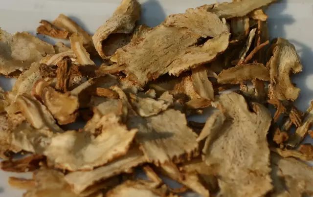 【健康养生】掉头发最该补的东西竟然是它？99%的人都不知道！