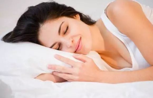 【健康养生】掉头发最该补的东西竟然是它？99%的人都不知道！