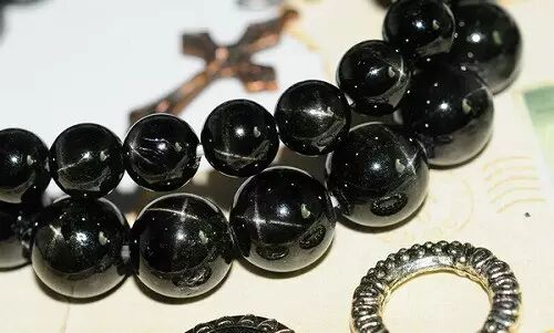 为了一块真墨翠,淘宝购买一堆黑色石头,只为.