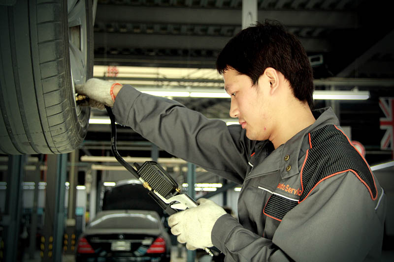 帅看看中鑫之宝维修技师的新工装