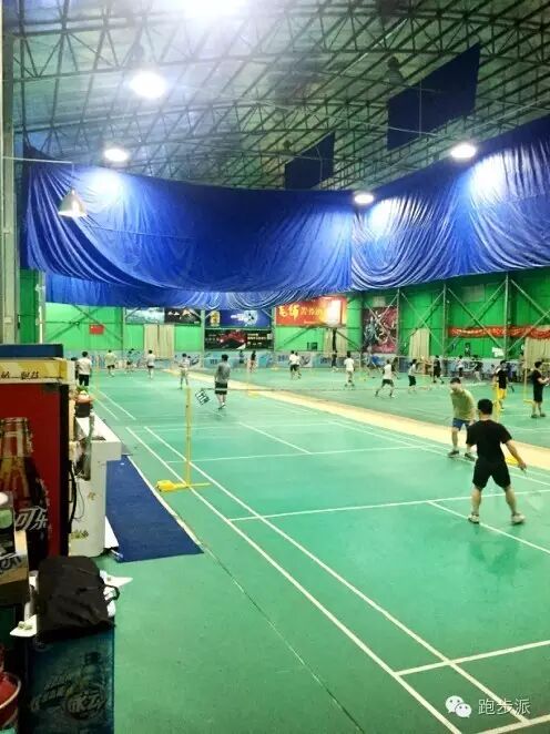 体验报告 中大mba羽毛球微圈带你体验新港彩虹球馆
