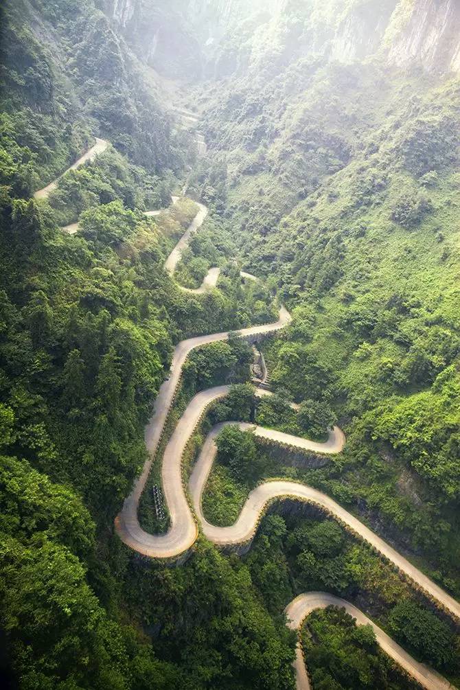 四川山路十八弯图片