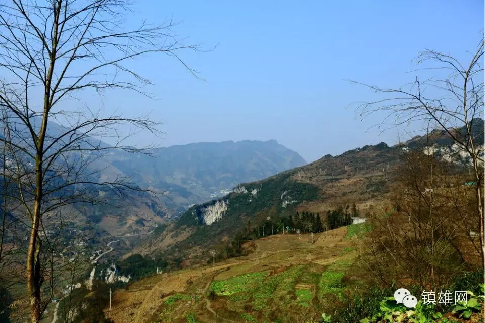 云南最大天坑群之:大锅圈