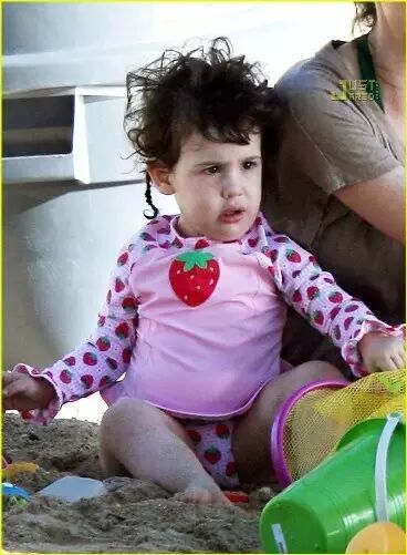 金喜善女儿其实不算丑盘点暴丑的明星儿女