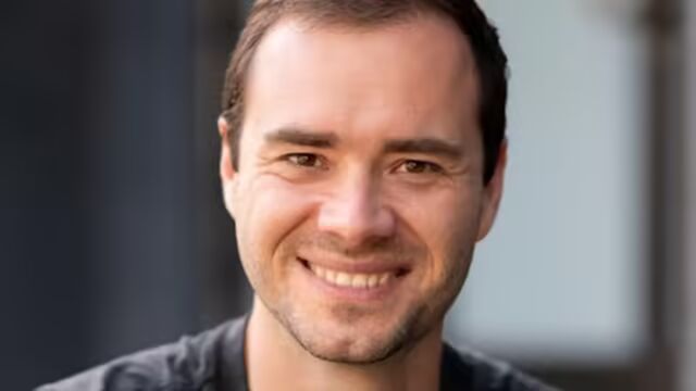 OpenAI 联合创始人 Andrej Karpathy 加入 Anthropic，旨在利用人工智能技术大幅提升 Claude 的预训练能力