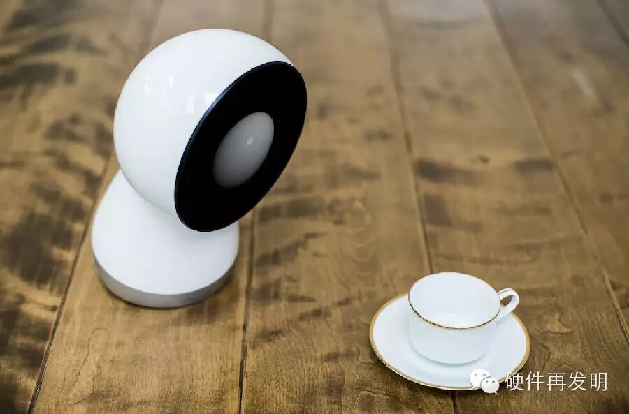 暖男级智能机器人管家Jibo