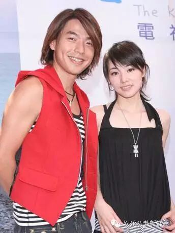 后来李威又与王心凌,林逸欣,萧亚轩,李小璐传出过恋情,但