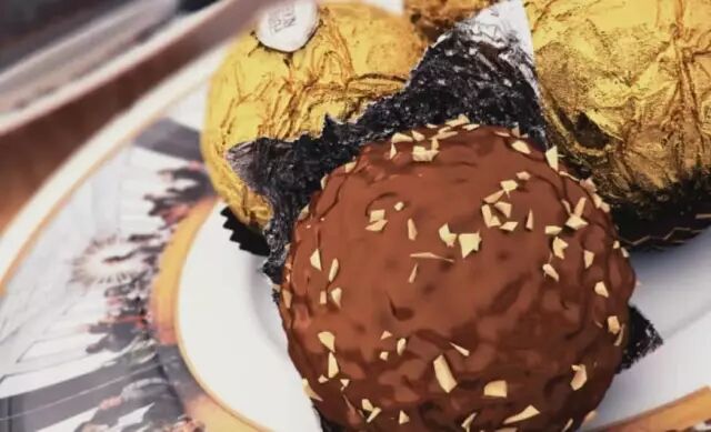 巧克力费列罗价格表_费列罗巧克力价格_费列罗巧克力卖点