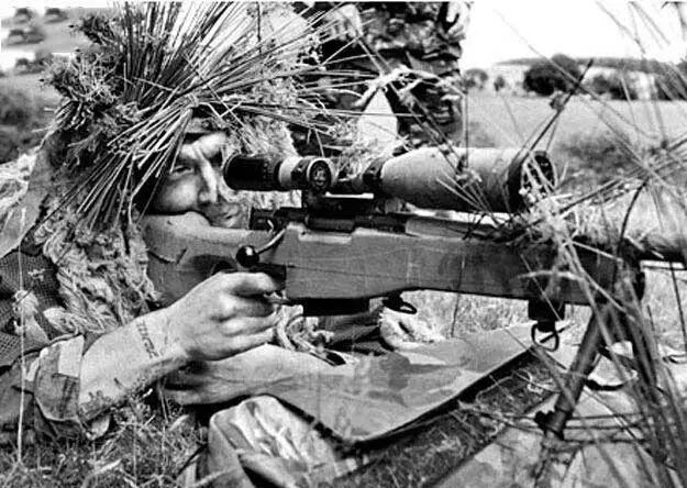 啪啪啪,人类史上有哪些牛逼的传奇狙击手?