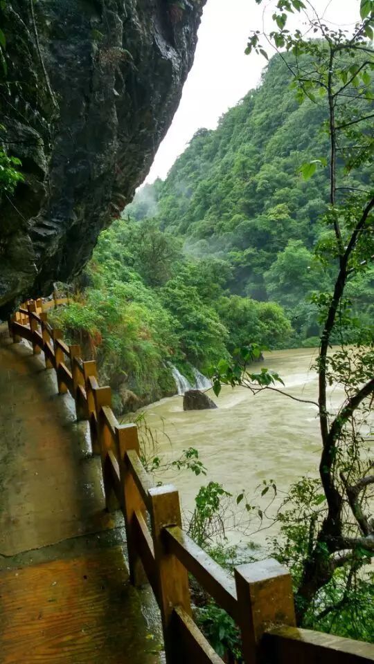 資料網 公眾號文章 >> 正文 天景山仙人橋景區的美還在於山水間