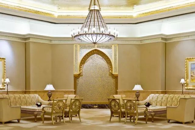 全球唯一八星級酒店——神話中才有的「黃金宮」，最小的客房55㎡，套間680平米…… 靈異 第21張