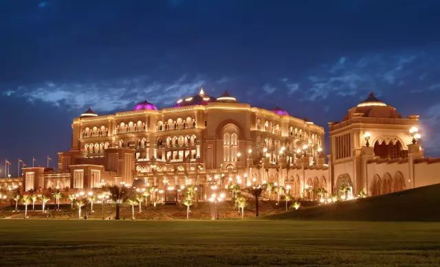 全球唯一八星級酒店——神話中才有的「黃金宮」，最小的客房55㎡，套間680平米…… 靈異 第12張