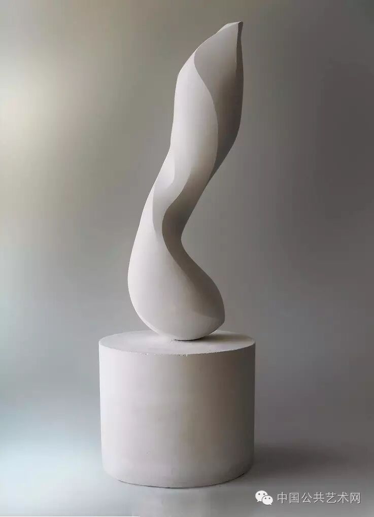 sophie的流体雕塑在环境中的全应用