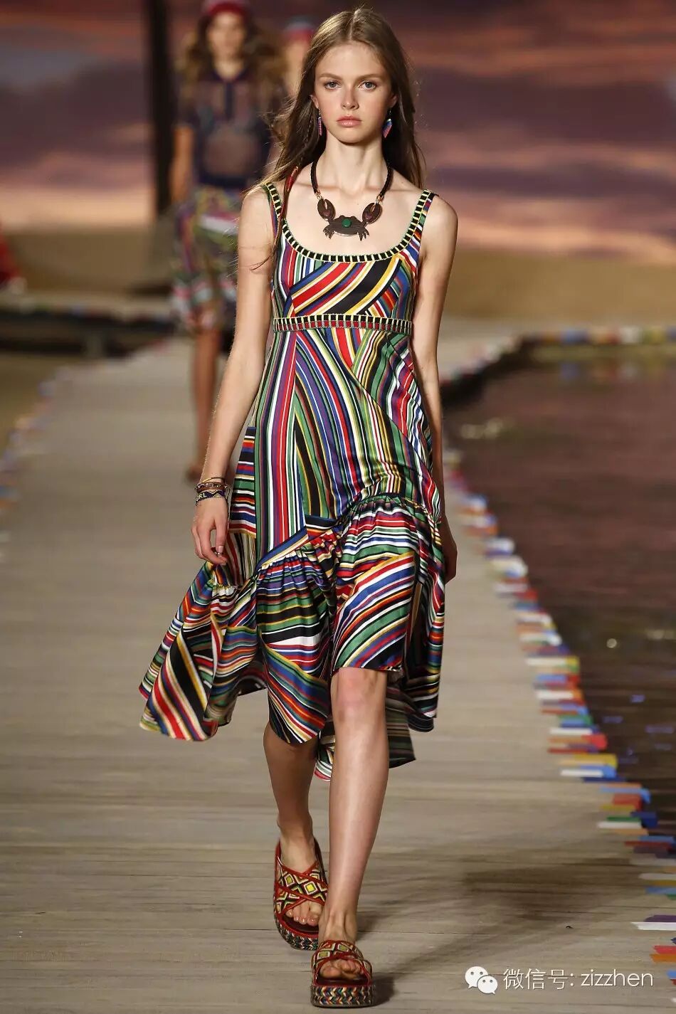 2016春夏流行趋势之条纹时装:经典元素重获新生
