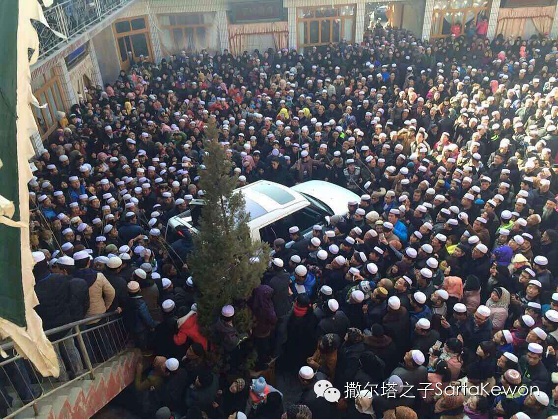 真主的慈悯尊贵的礼物天房克尔白金门幔帐落户东乡大湾头