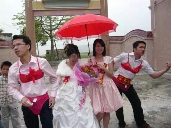 这些惊世骇俗的奇葩婚礼,你见识过吗?
