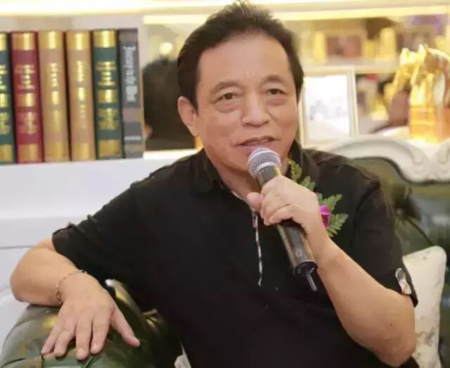 新闻出版署原副署长 桂晓风