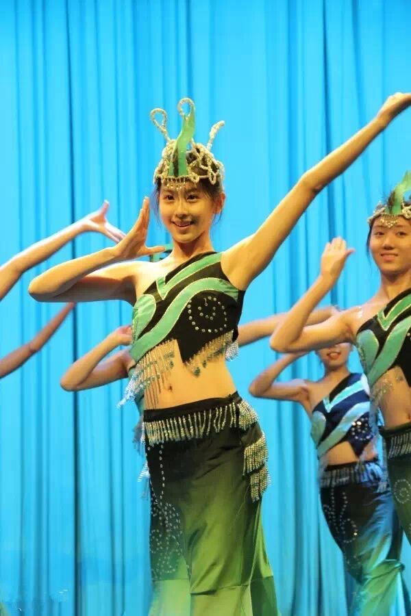 美丽女人之奶茶mm章泽天