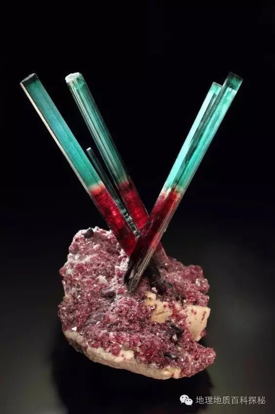 碧玺遗落在人间的彩虹宝石家族的万花筒