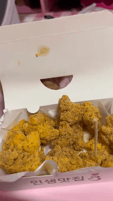 我的喵呀!第一次见到猫咪被自己的便便吓傻了,哈哈哈...-微信头条网 我的喵呀!第一次见到猫咪被自己的便便吓傻了,哈哈哈...