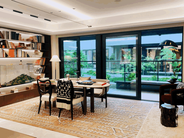 越秀天河和樾府*新户型180平，价格在8.3-8.6万！