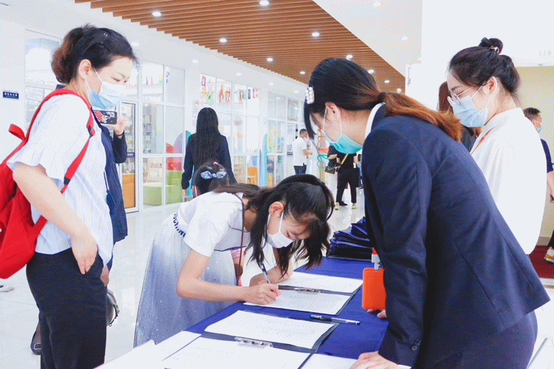 国内985、世界前100,双通道!从幼儿园到高中,牛校面向昆山招生了-微信头条网 国内985、世界前100,双通道!从幼儿园到高中,牛校面向昆山招生了