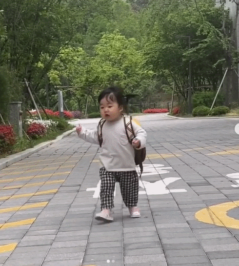 3岁小姑娘活成38岁大叔，我竟然在她身上看见我爸的影子（组图） - 42