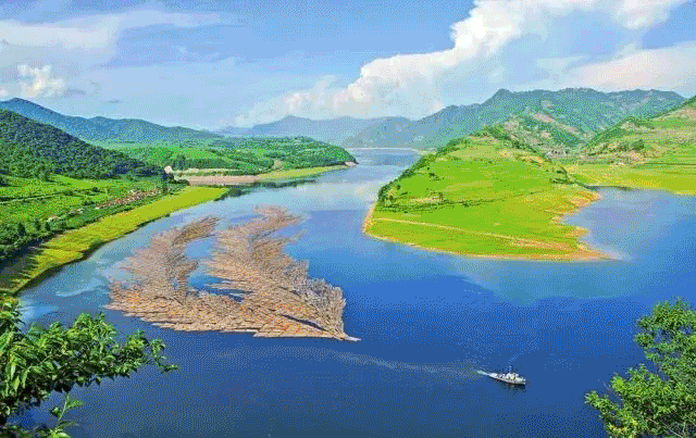 白山市与吉林省投资集团在长达成战略合作协议