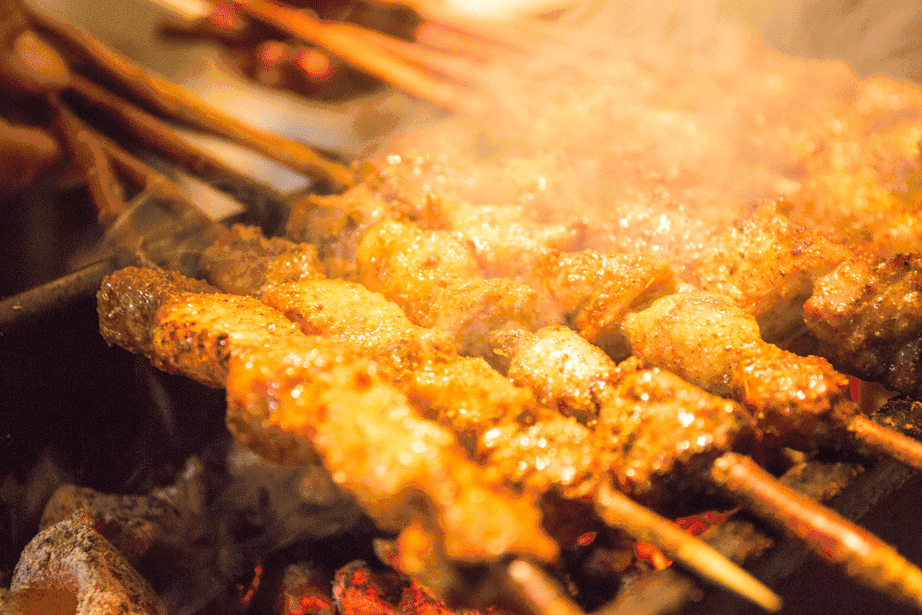 同样很受欢迎的还有羊肉串和小腰!