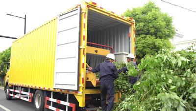 驭林移动式粉碎设备，打造树枝修剪清理新模式