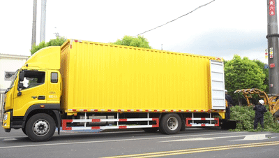 驭林移动式粉碎设备，打造树枝修剪清理新模式