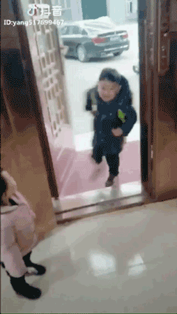 NYC成都銀泰城中心：你的孩子，遠比想象中更愛你。