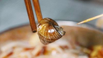 这碗粉吃一次臭三天!越臭还越有瘾~有毒!