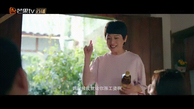 不求他演得多好，至少得像个人吧？