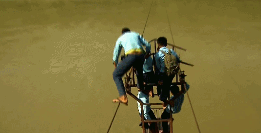 “整个小学，我冒着生命危险上学”：让孩子爱上学习请带ta看这部纪录片