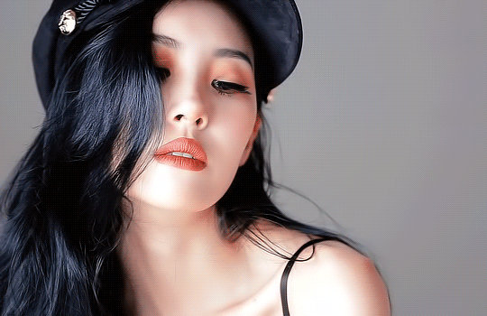【美女】价值3000万的美腿仅靠健身打造，网友：“腿精界”扛把子（组图） - 1