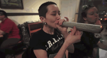 一支顶3包，这根能量棒，让你吐着烟雾还能补充能量～ 